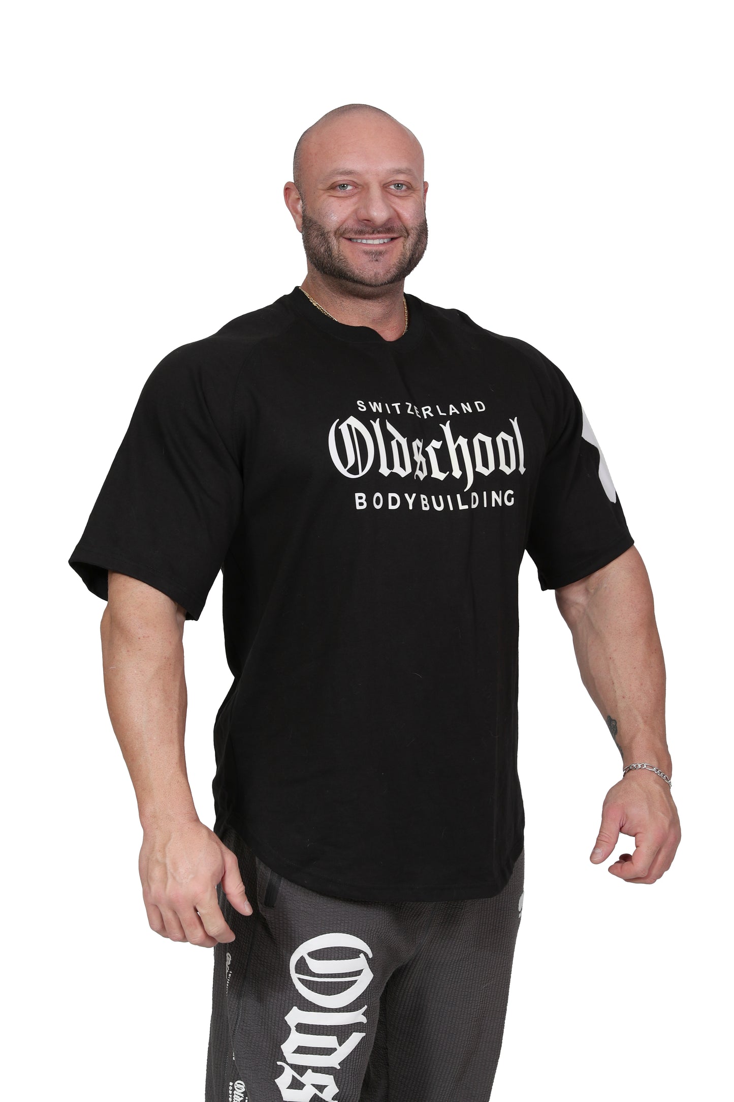 MR UNIVERSE OVERSIZED TEE  SCHWARZ